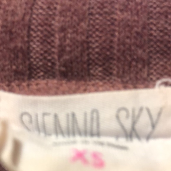 Details title women top - Picture 2 of 3